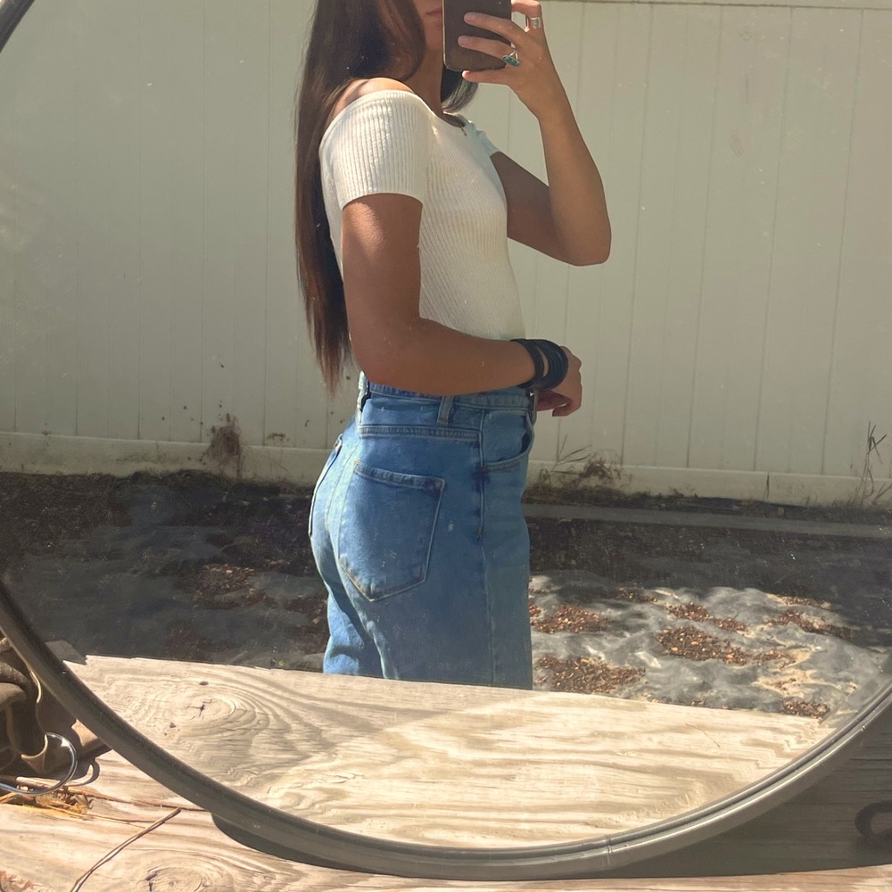 White off the shoulder crop top